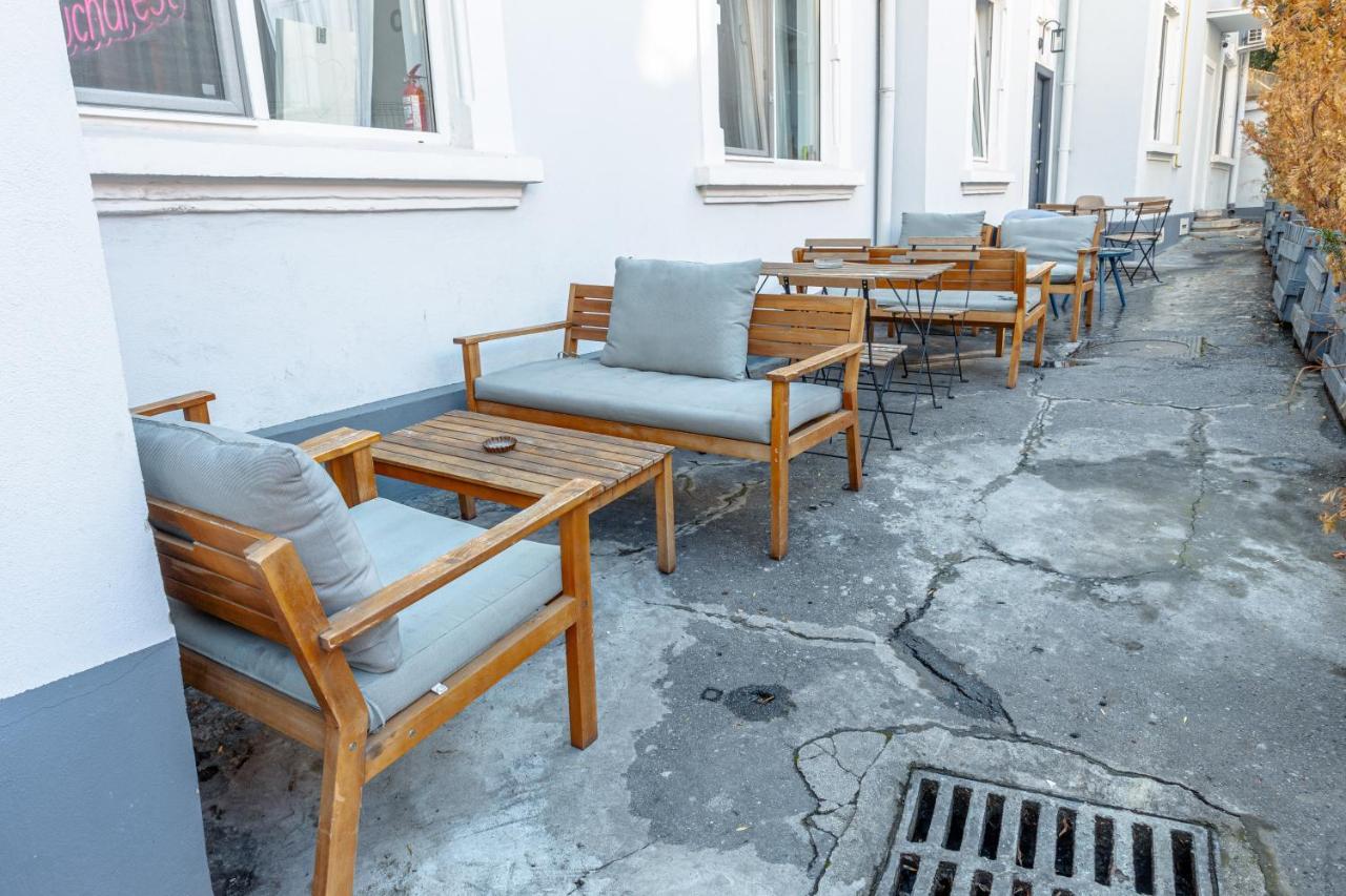 First Hostel Bucur 21 Bukarest Exteriör bild
